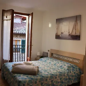 La Fata Del Lago , Garda (Verona) Italia